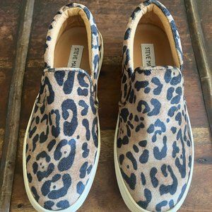 Steve Madden Leopard slip-ons